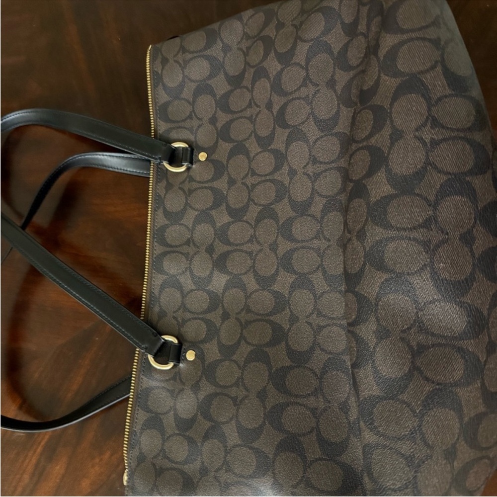Coach Brown Signature Canvas Tote with Black Straps - Picture 4 of 12